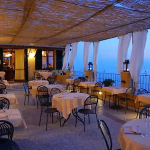 ** Lejlighedshotel Il Borgo Di Campi Italien