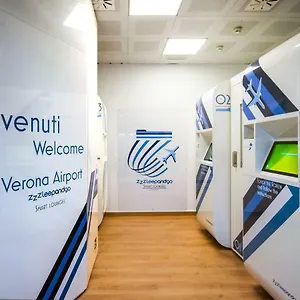 *** Capsulehotel Resting Pods - Zzzleepandgo Vrn Verona Airport Italië